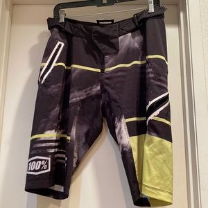 100% Mountain Bike Shorts - Mens